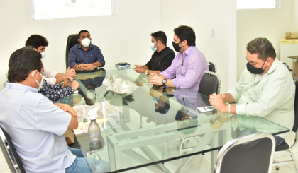 Reunião (Foto: Prefeitura de Floriano)