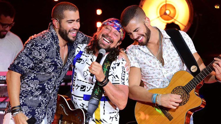 Bell Marques, Rafa e Pipo se apresentam no Zé Pereira de Amarante.