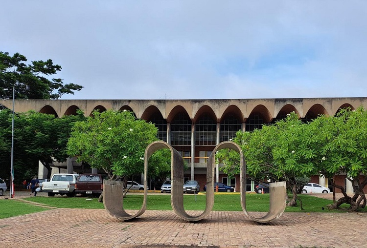 Deputados tomam posse e elegem a Mesa Diretora na próxima quarta-feira.