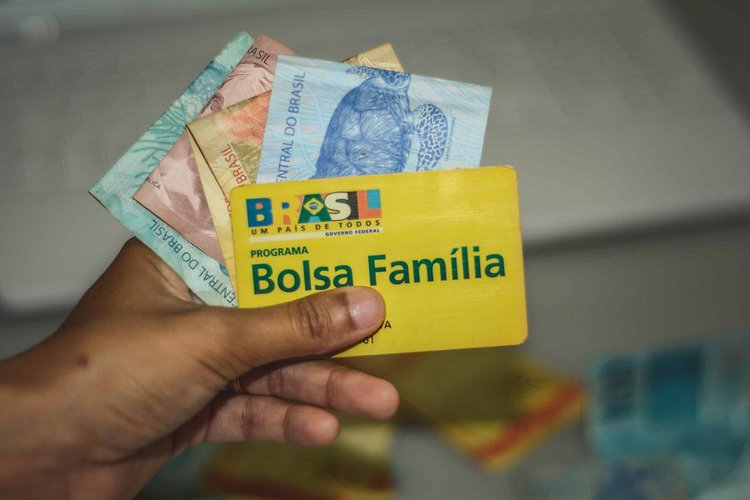 Governo deve pagar em março adicional do Bolsa Família