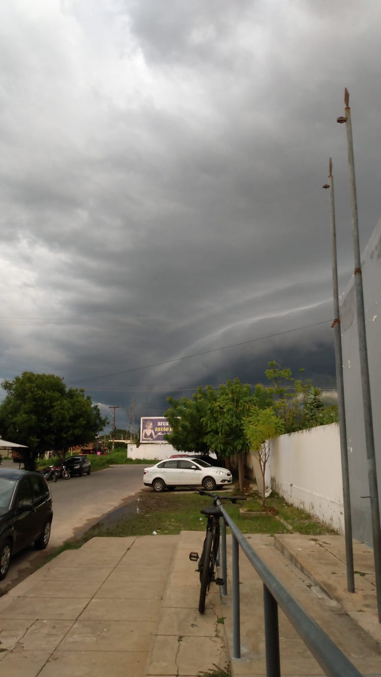 Inmet emite alerta de chuvas intensas para todo o Piauí.