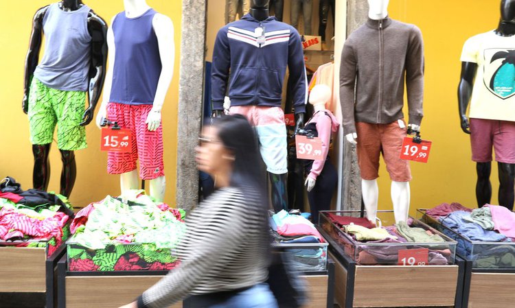 Micro e pequenas empresas têm até hoje (31) para aderir ao Simples.