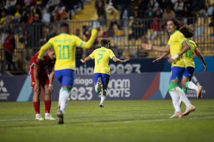 BRASIL: Mycael; Miranda (Gustavo Martins), Michel, Arthur Chaves e Patryck; Matheus Dias, Igor Jesus, Guilherme Biro (Figueiredo); Marquinhos (Kaio), Gabriel Pirani (Thauan Lara) e Matheus Nascimento (Ronald). Treinador - Ramon Menezes.