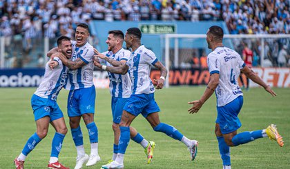 Jogadores do Paysandu em comemoração de gol na Série C. (Foto: Jorge Luís Totti/Paysandu)