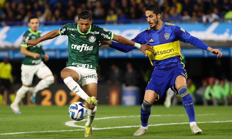 Libertadores: Palmeiras e Boca Juniors jogam por vaga na decisão.
