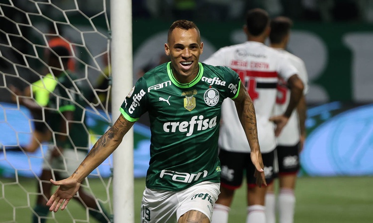 Palmeiras goleia São Paulo por 5 a 0.