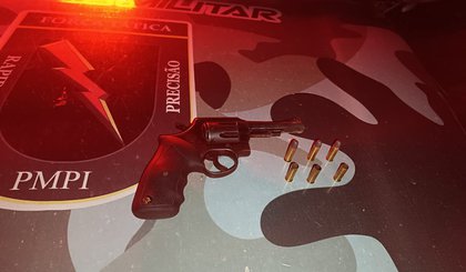Polícia Militar prende dupla responsável por vários assaltos em 3 cidades do Piauí. (Foto: Divulgação/PM-PI)