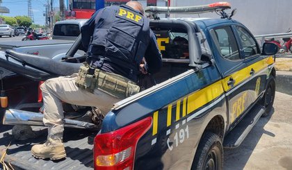 PRF recupera motocicleta com registro de roubo em Floriano (PI). (Foto: Divulgação/PRF)