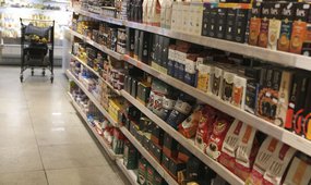 Pesquisa revela que quase 70% dos brasileiros acha que poder de compra diminuiu