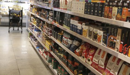 Pesquisa revela que quase 70% dos brasileiros acha que poder de compra diminuiu Pesquisa revela que quase 70% dos brasileiros acha que poder de compra diminuiu