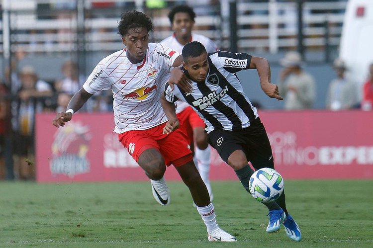 Braga e Bota empatam e Palmeiras termina rodada como líder.