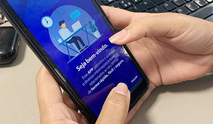 A exemplo de anos anteriores, o procedimento é realizado por meio digital através do aplicativo oficial. (Foto: Carlienne Carpaso)