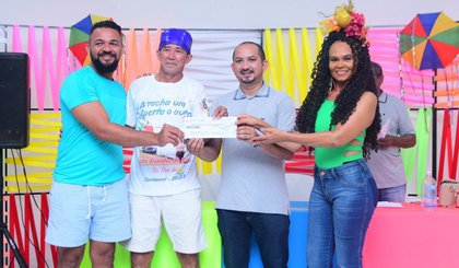 Carnaval de Floriano: escola ‘Arrocha Um, Aperta o Outro’ é eleita campeã do desfile 2023. (Foto: Secom)