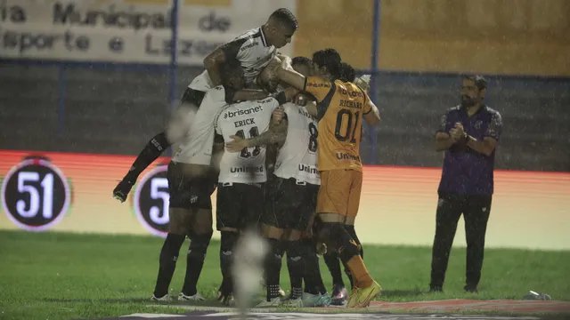 Ceará atropela Fluminense-PI por 5 a 2 pela Copa do Nordeste.