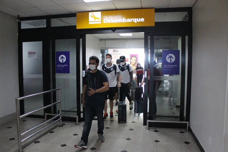Desembarque Ponte Preta.