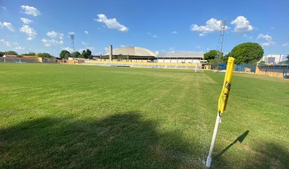 Estádio Lindolfo Monteiro. (Foto: Arthur Ribeiro/ge)