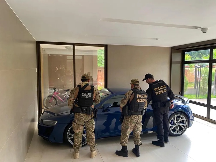 Foram cumpridos 19 mandados de prisão e 35 mandados de busca e apreensão em 9 estados.