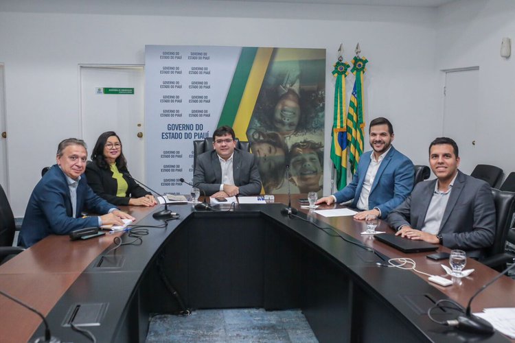 Governo do Piauí anuncia pagamento de R$ 140 milhões a professores até 14 de fevereiro.