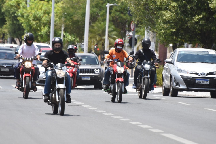 Governo enviará para Alepi projeto de lei que reduz taxas e multas de motocicletas.