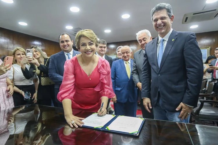 Socióloga Jussara Lima assume vaga do Piauí no Senado Federal.