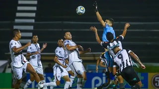 ABC vence Fluminense-PI no Frasqueirão.