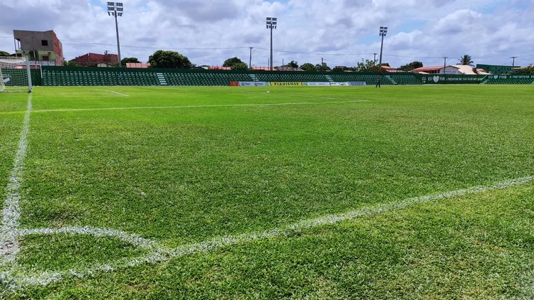 Estádio Pedro Alelaf, em Parnaíba.