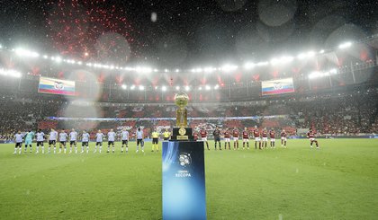 Flamengo bate recorde no Maracanã, mas fica com vice na Recopa. (Foto: Divulgação/Conmebol)