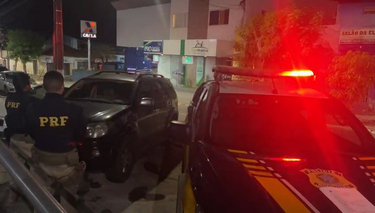 Floriano (PI): PRF recupera veículo roubado há um ano na Bahia.
