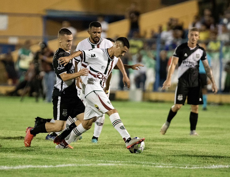 Fluminense-PI x Ponte Preta-SP, Copa do Brasil.