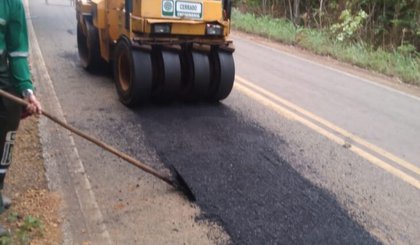 Serviço de manutenção das rodovias estaduais. (Foto: DER-PI)