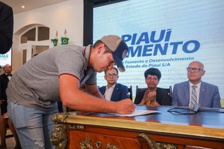 Solenidade de liberação de crédito rural pela agência Piauí Fomento.