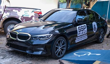 SSP transforma carro de luxo apreendido durante operação policial em viatura (Foto: SSP-PI)