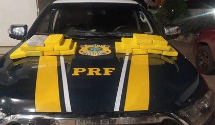 A droga tinha como origem o estado de São Paulo e como destino final a cidade de Fortaleza (CE). (Foto: PRF)