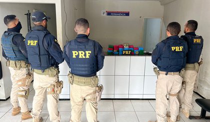 Ação integrada da PRF-PI e PM-MA resulta em apreensão de mais de 28 kg de pasta base de cocaína. (Foto: PRF)