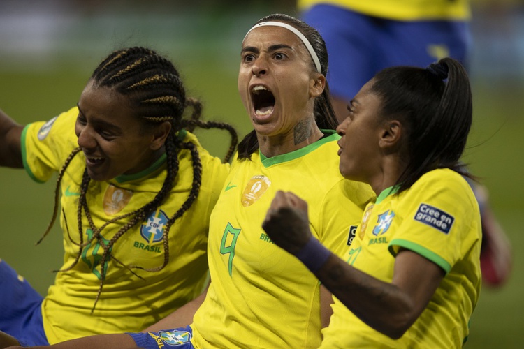 Brasil estreia contra a seleção do Panamá.