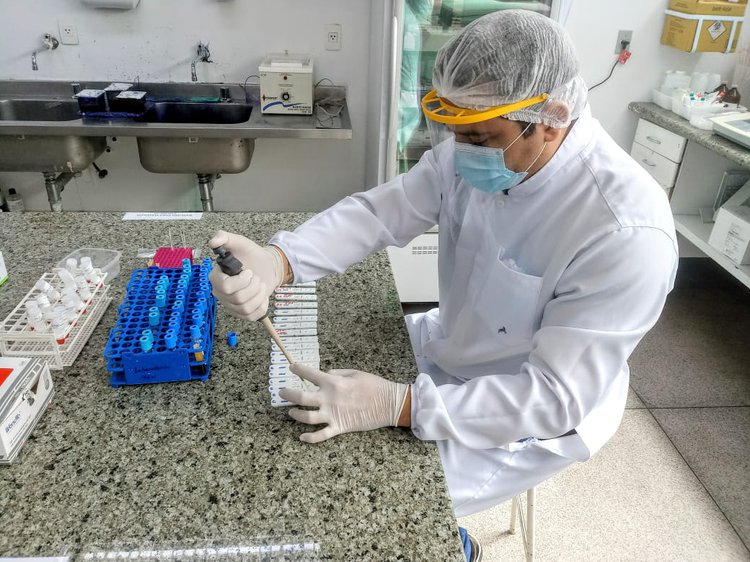 Casos e óbitos por Covid-19 permanecem em queda no Piauí.