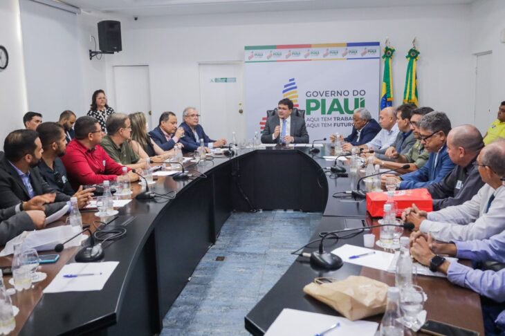 Encontro de dirigentes com governador do Piauí.
