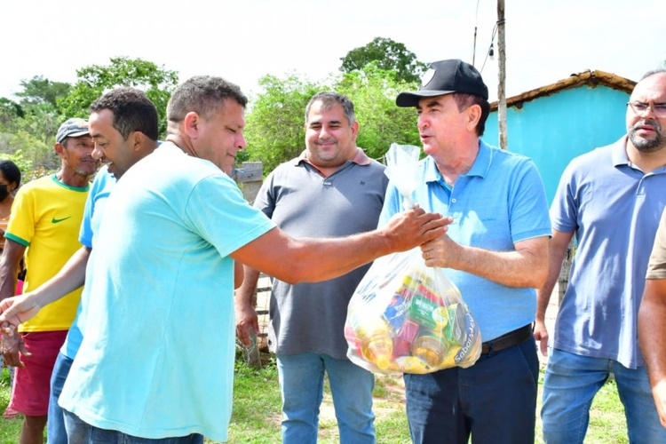 Floriano: Prefeitura inicia distribuição de cestas básicas do período de Semana Santa.