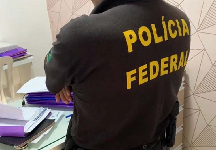 Operação da PF cumpre mandados contra criminosos que fraudam compras de casas.