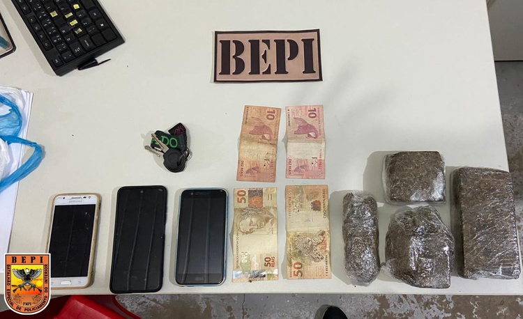 Polícia Militar captura trio que realizava delivery de drogas em Picos.