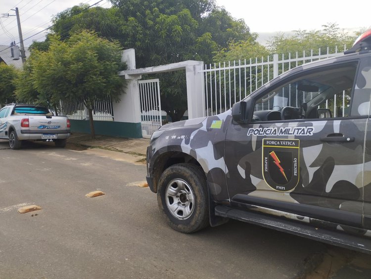 Polícia Militar reforça policiamento preventivo e ostensivo nas unidades de ensino em todo o Piauí.