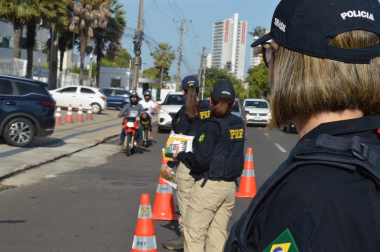 PRF inicia Operação Dia do Trabalho 2023 nas rodovias federais do Piauí nesta sexta-feira (28).