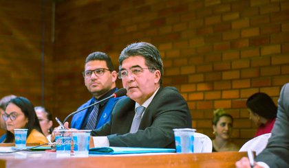 Debate requerido pelo deputado Francisco Limma (PT) tratou sobre os instrumentos de organização da saúde nos municípios. (Foto: Reprodução)
