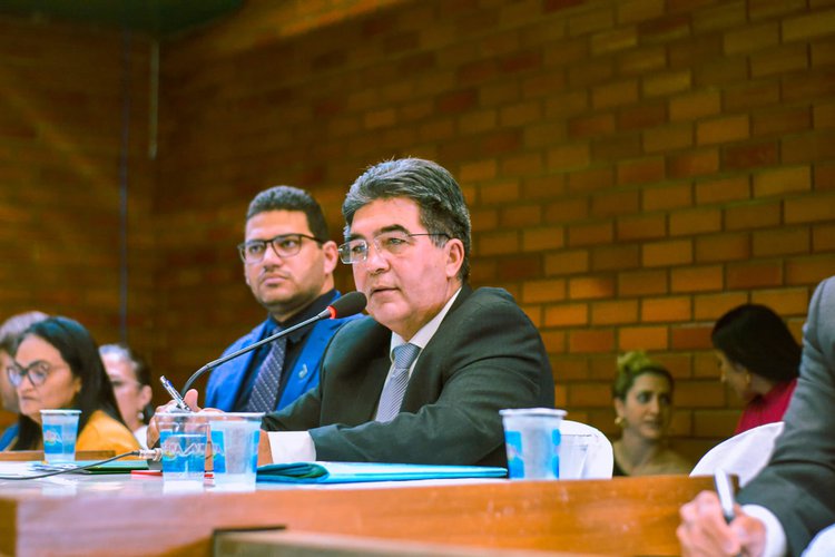 Debate requerido pelo deputado Francisco Limma (PT) tratou sobre os instrumentos de organização da saúde nos municípios.