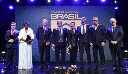 Ex-atletas foram homenageados em noite de gala, em São Paulo. (Foto: William Lucas/COB)