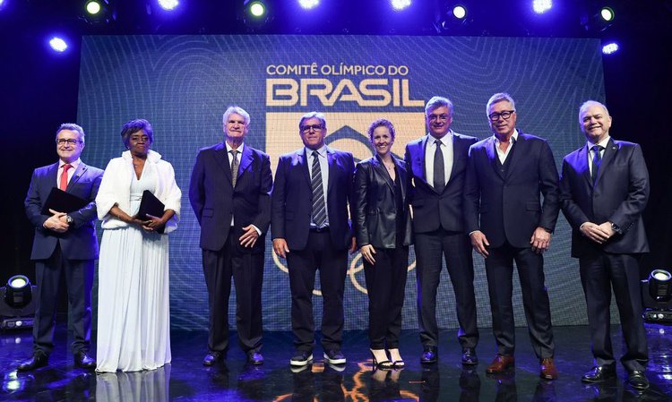 Ex-atletas foram homenageados em noite de gala, em São Paulo.