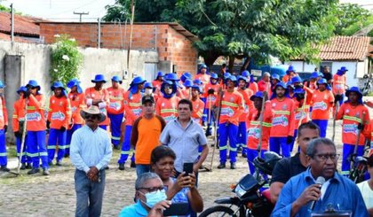 Floriano: Infraestrutura inicia mutirão ‘Nosso Bairro é Limpeza’. (Foto: Secom/Prefeitura de Floriano)