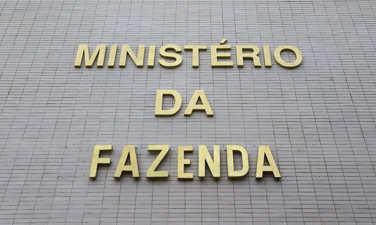 Governo editará medida provisória para regular apostas esportivas.