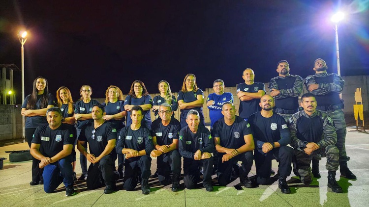 Grupo Tático Prisional (GTP) realiza capacitação com policiais penais de Picos.