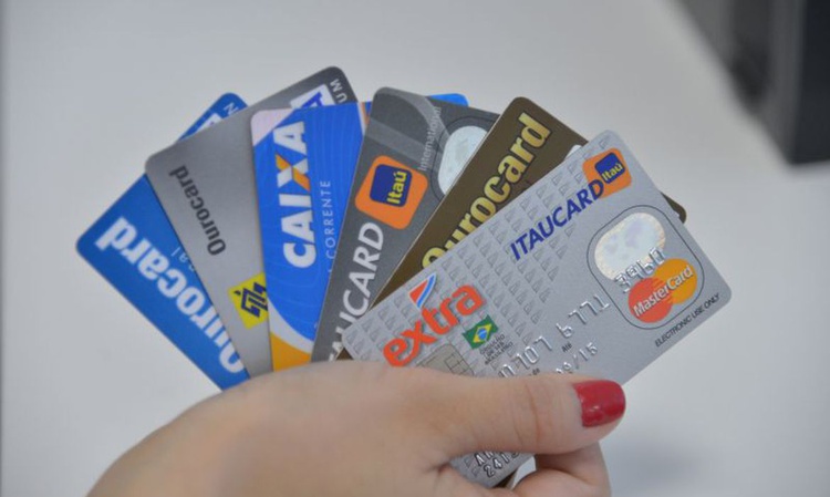 Mercado de cartão de crédito cresce 30,9% entre 2019 e 2022.